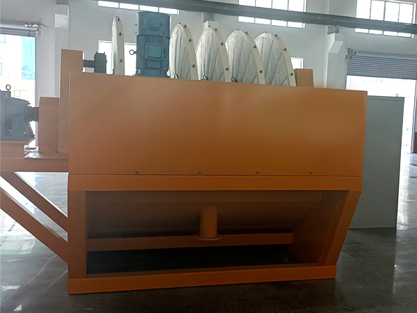 Filtre à disque rotatif continu