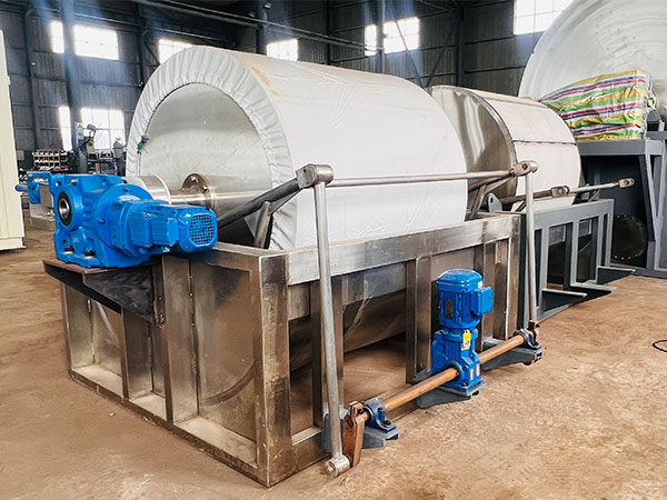 Filtre à vide rotatif continu